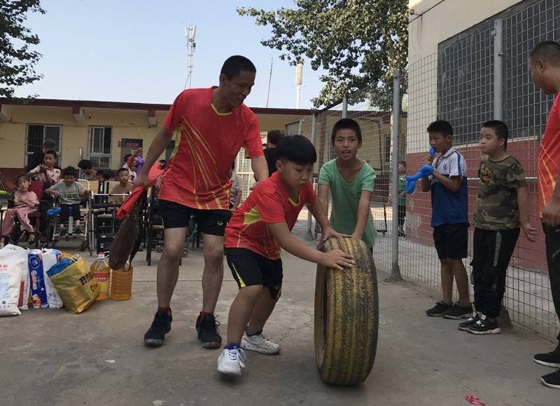 陽(yáng)光少年隊(duì) 愛(ài)心公益行